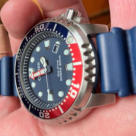 Men’s citizen eco drive 200m diving watch - Picture 4 of 9